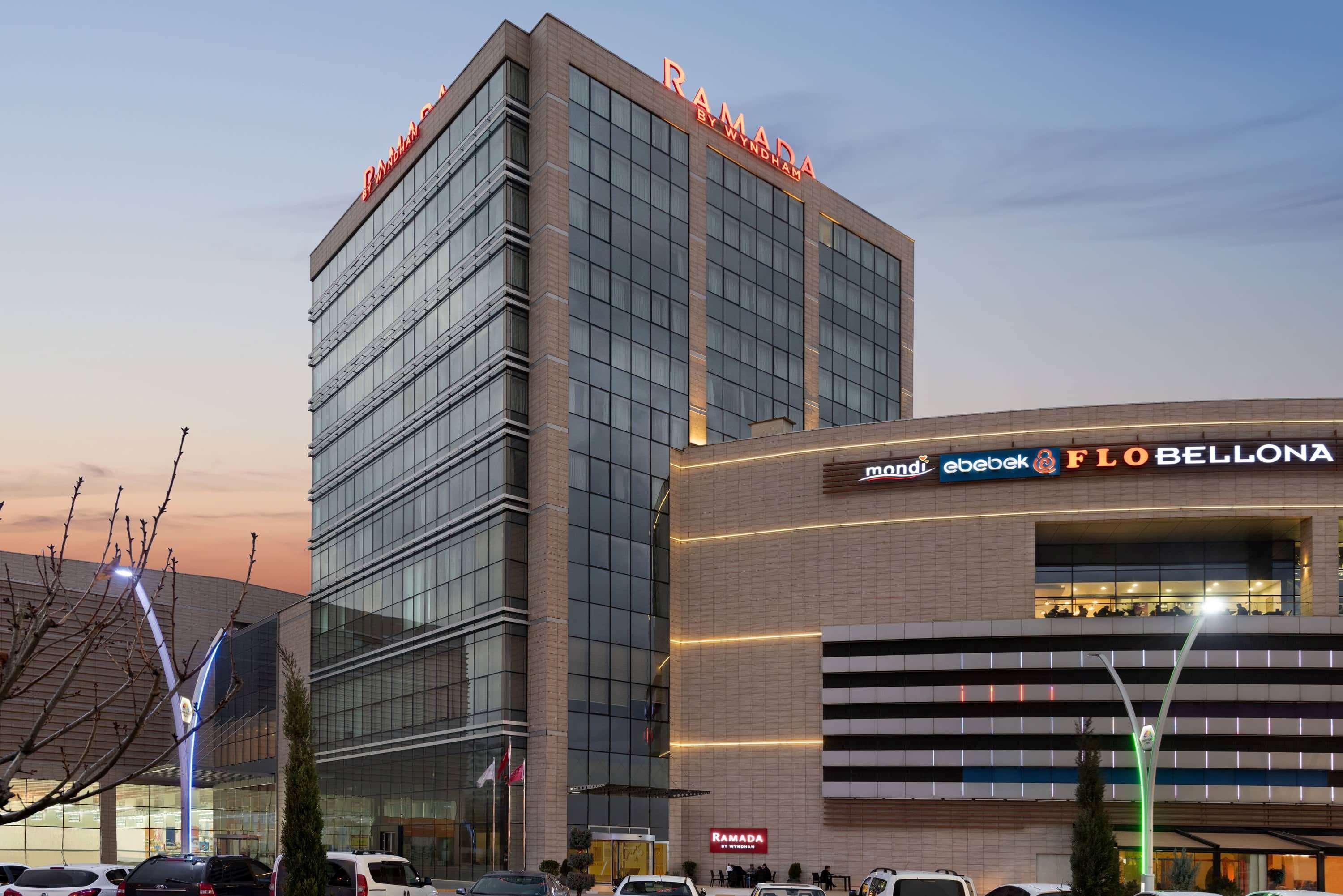 Hotel Ramada By Wyndham Diyarbakır Esterno foto