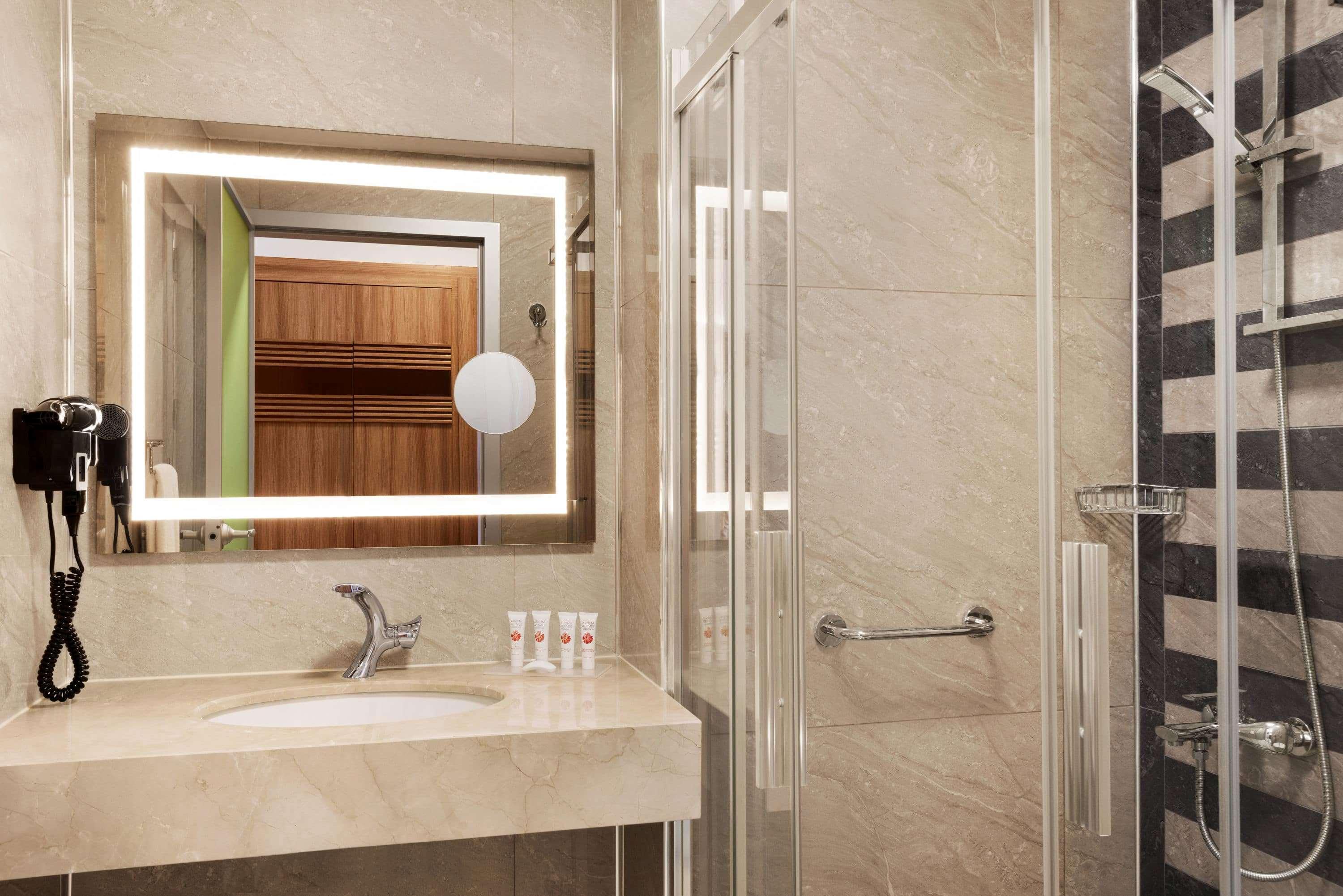 Hotel Ramada By Wyndham Diyarbakır Esterno foto