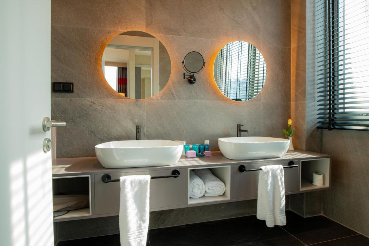 Hotel Ramada By Wyndham Diyarbakır Esterno foto