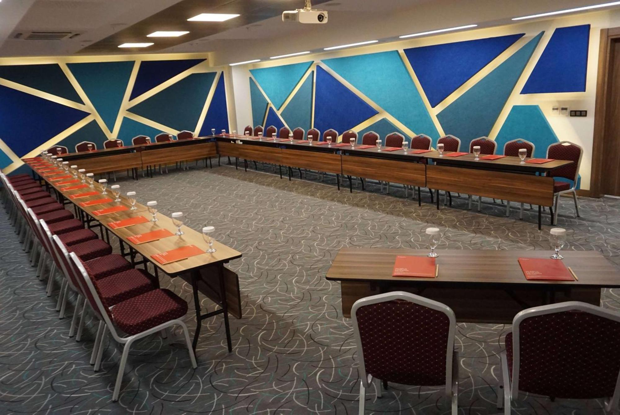 Hotel Ramada By Wyndham Diyarbakır Esterno foto