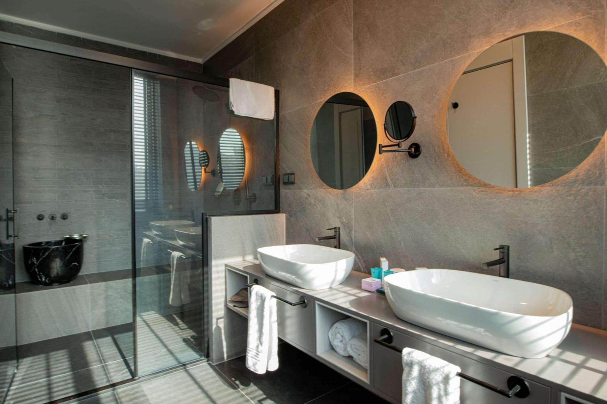 Hotel Ramada By Wyndham Diyarbakır Esterno foto