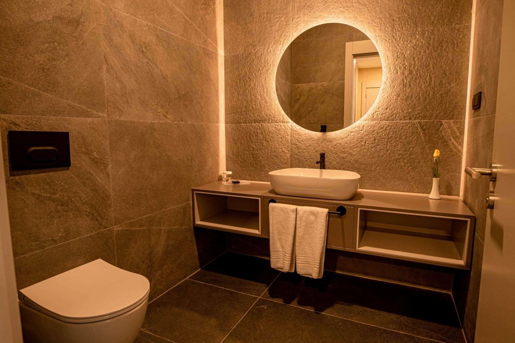 Hotel Ramada By Wyndham Diyarbakır Esterno foto